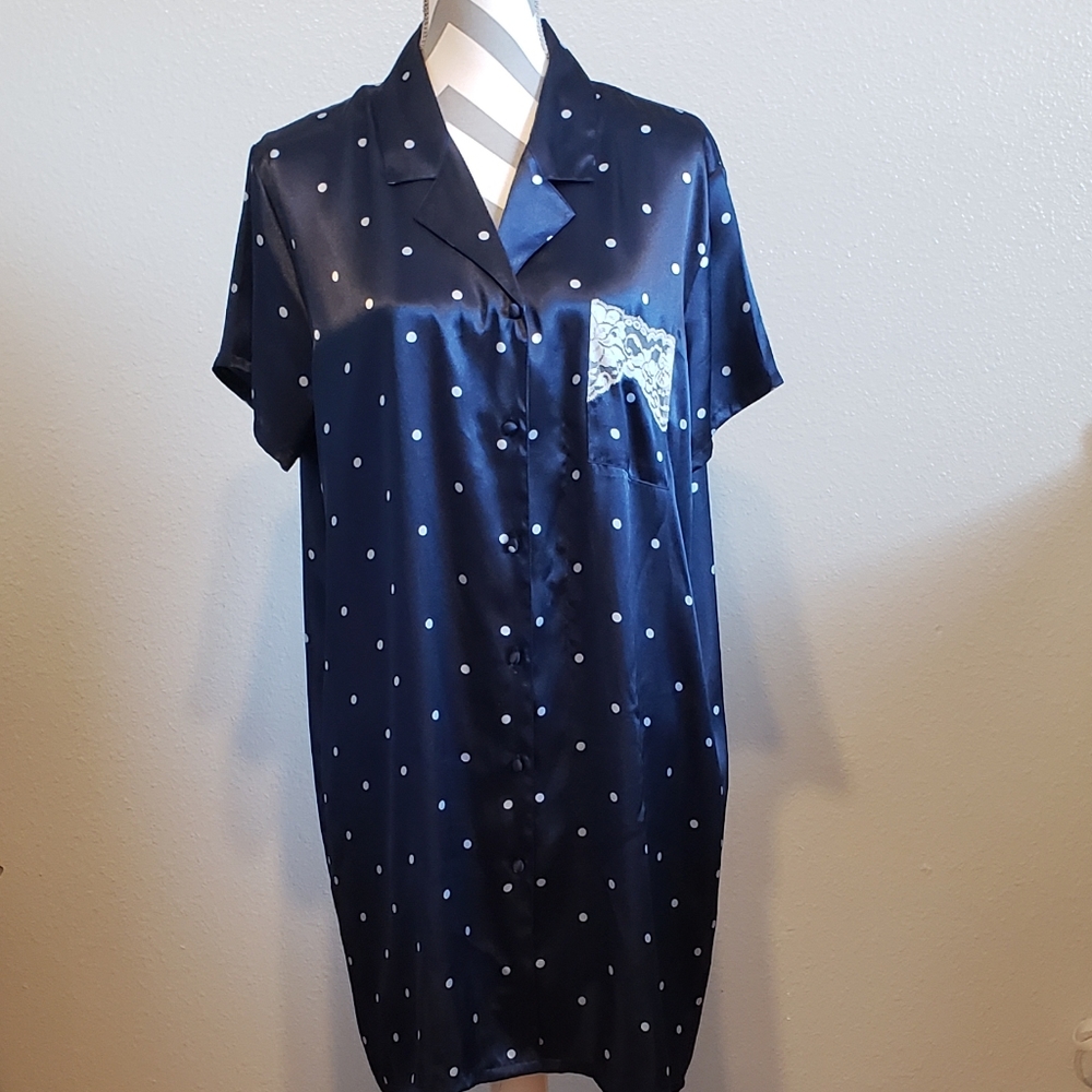 MORGAN TAYLOR NIGTHGOWN
